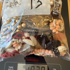 1KG Mixed Untested Jewelry Lot with Beads and Chains LOT 13